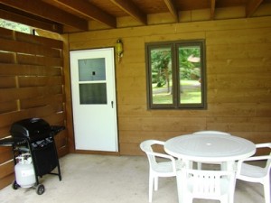 2BR Chalet Patio s         